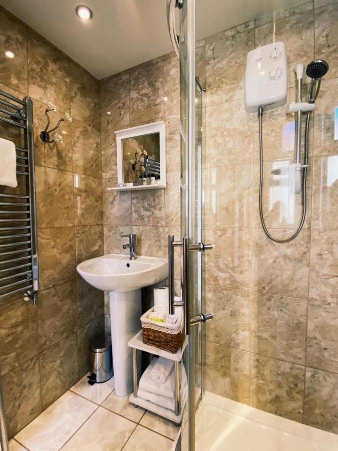 Parker House Beach & Golf Portrush Ngoại thất bức ảnh