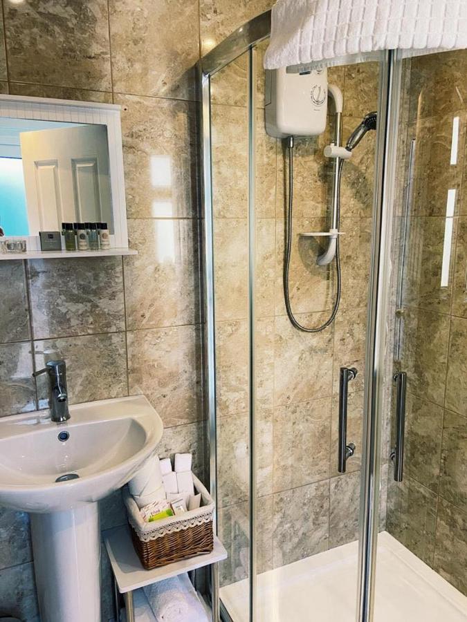 Parker House Beach & Golf Portrush Ngoại thất bức ảnh